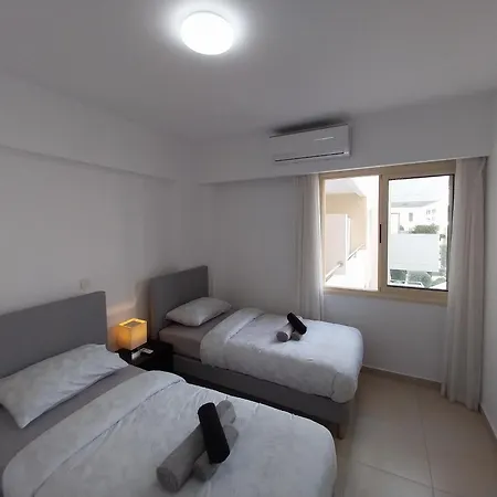 Apartment Luxurious Five Star Amenities