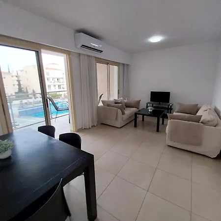 Apartment Luxurious Five Star Amenities